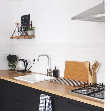 Vakantiehuis Cozy With Wood Stove And Veranda *