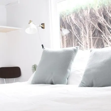 Cozy With Wood Stove And Veranda Vakantiehuis *
