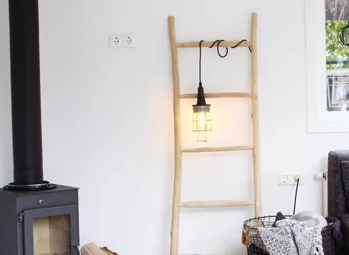 Cozy With Wood Stove And Veranda Feriehus