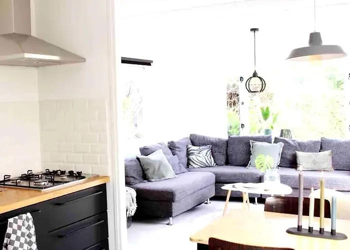 Feriehus Cozy With Wood Stove And Veranda Putten