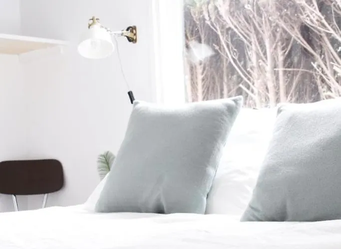 Cozy With Wood Stove And Veranda Feriehus *