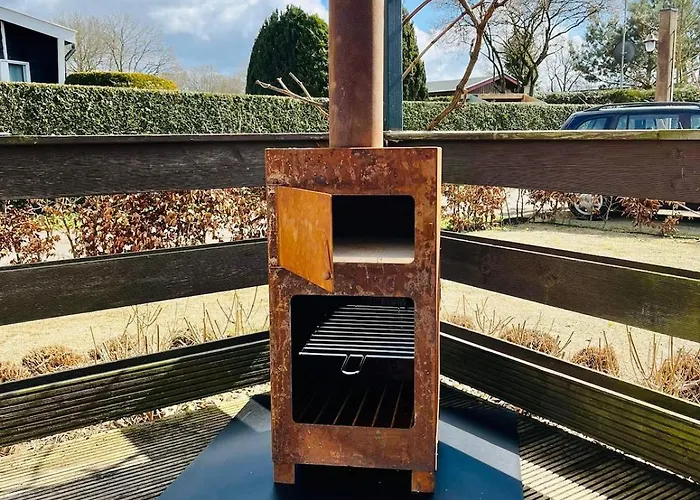 Cozy With Wood Stove And Veranda * Putten